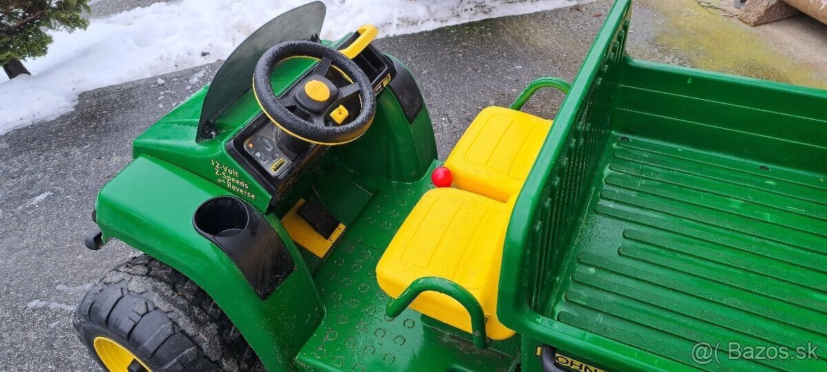 elektrické autíčko John Deere Gator