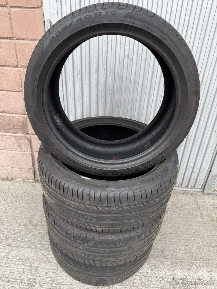 Letne pneumatiky 235/40 R19