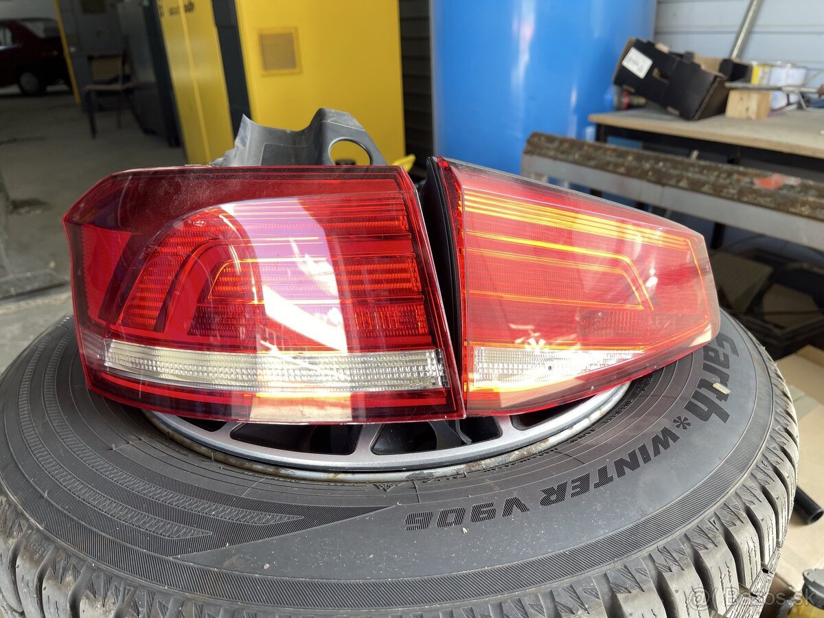 passat b8 svetlo zadné ľavé