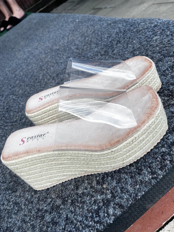 Transparentne slapky