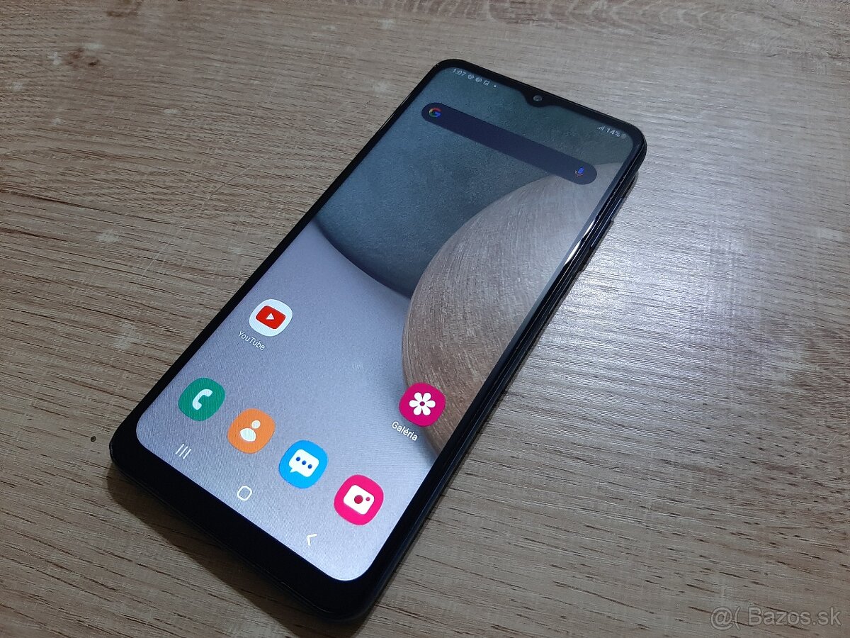 Samsung A12 plnefunkcny v super stave displej nema ziadne sk