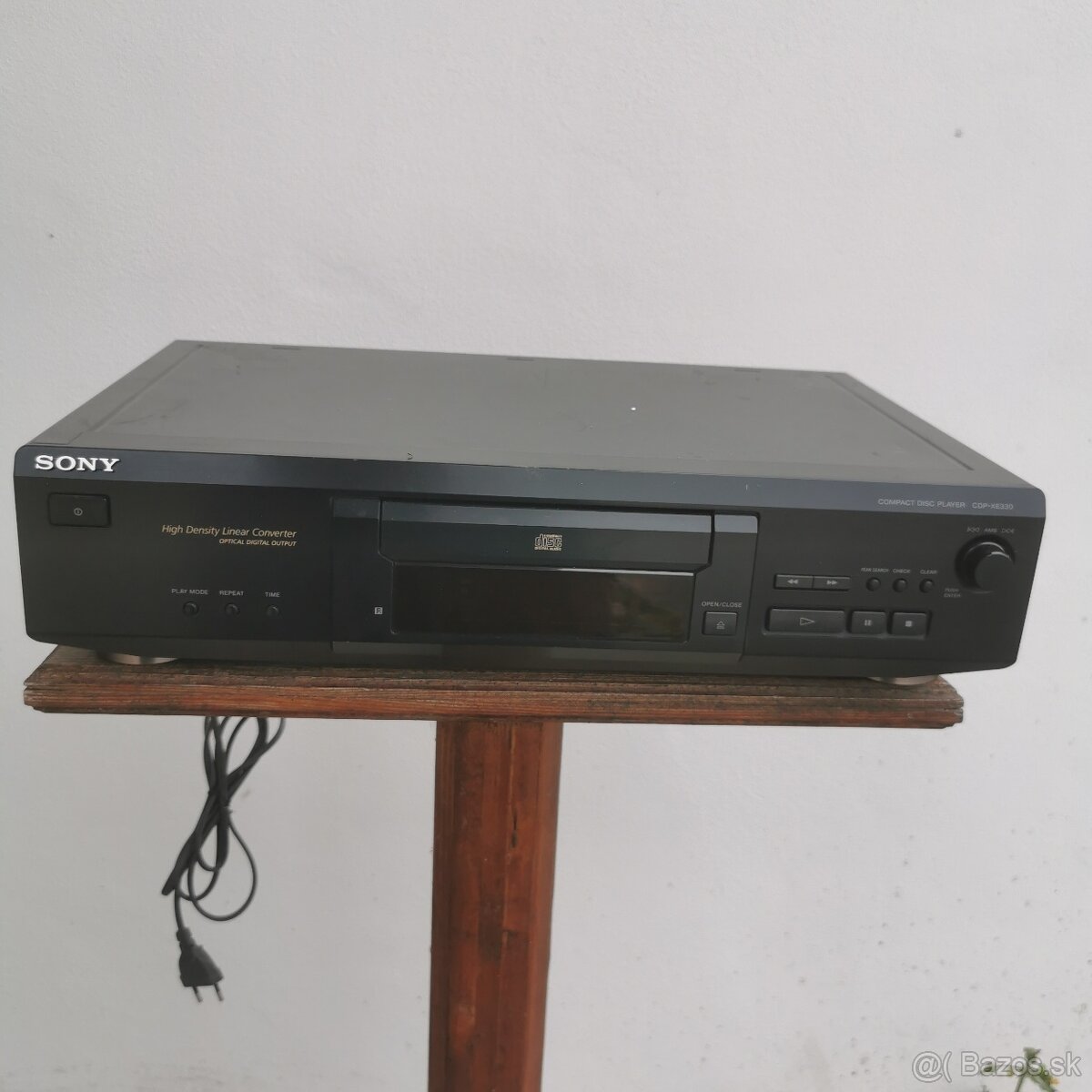 SONY CDP XE330