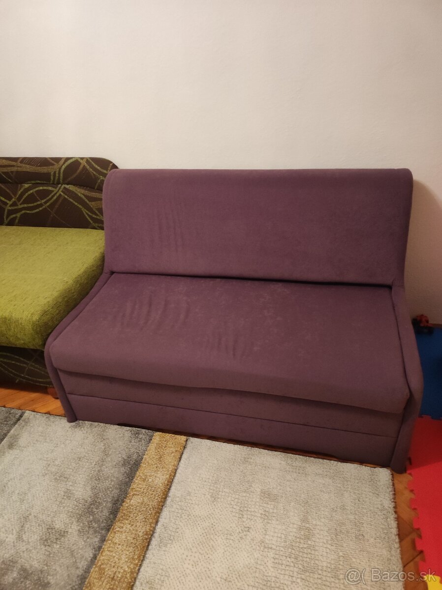 Predám rozkladaciu pohovku fialovú