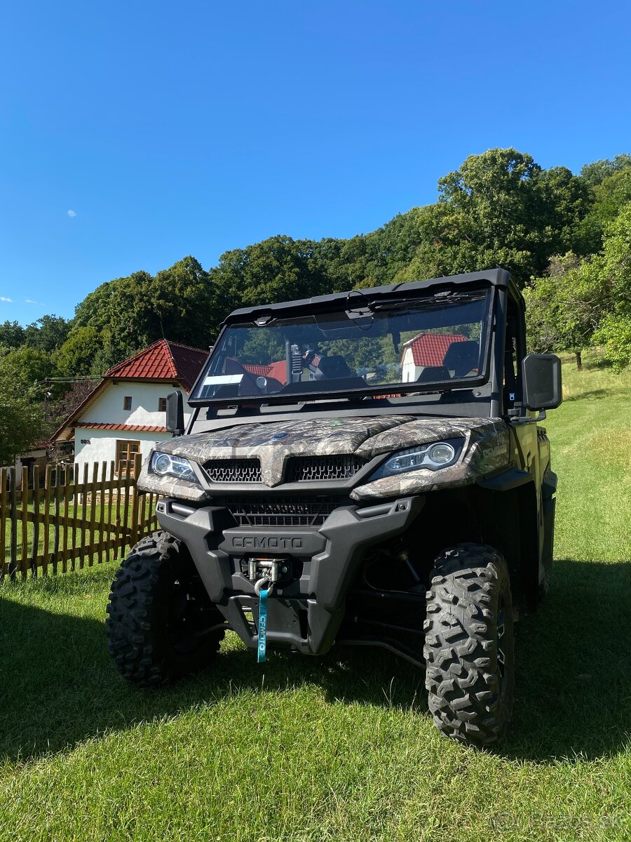 CF MOTO UForce 1000 gladiator UTV