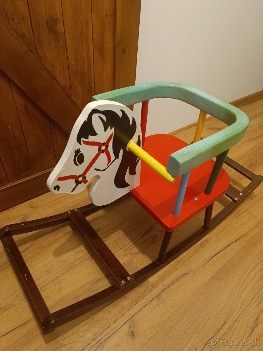 Hojdaci konik retro