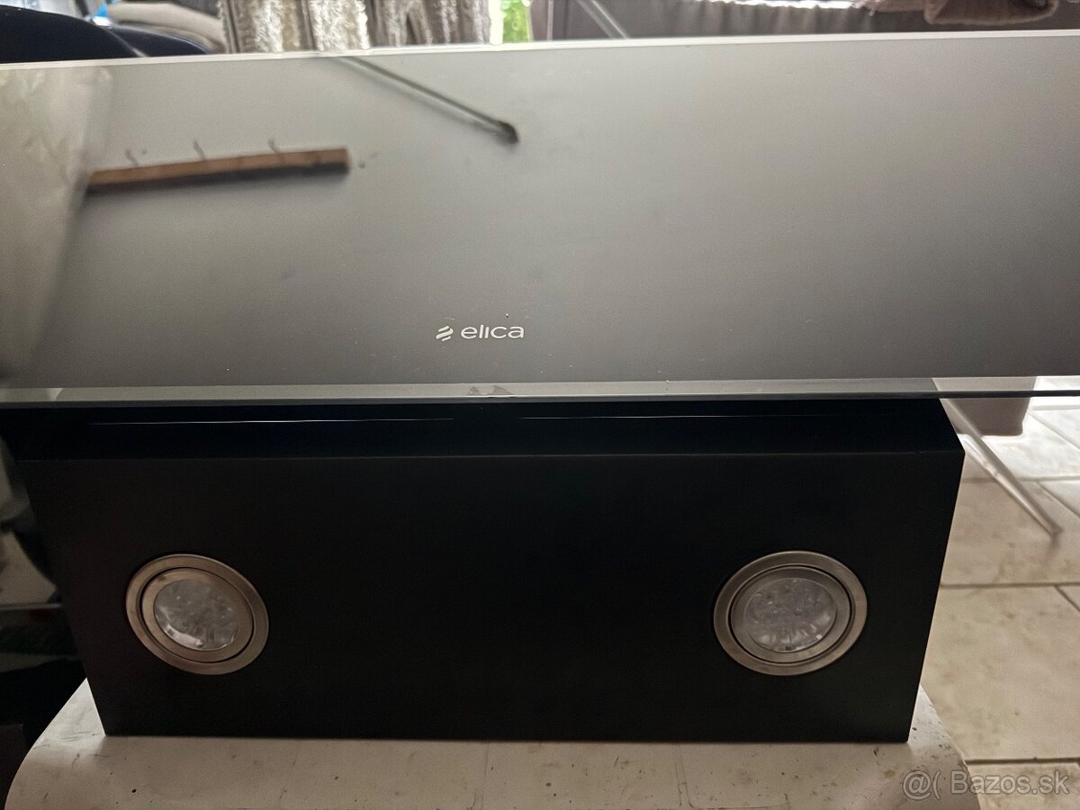 Novy nepouzivany digestor Elica 90 cm čierny