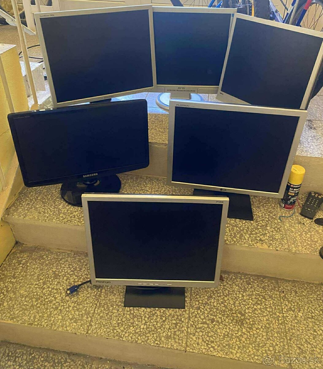 Predám tieto rôzne monitory vga dvi d