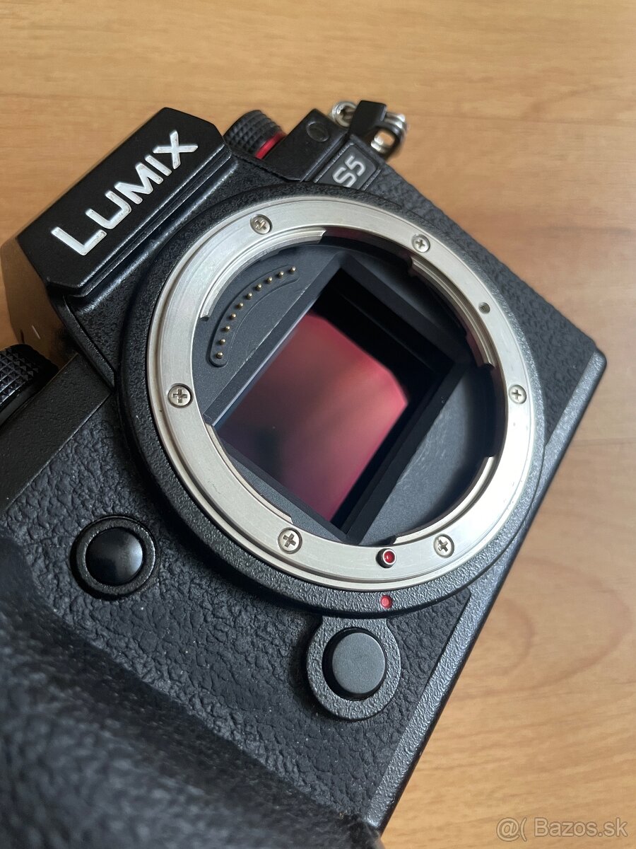 Panasonic S5 // Na diely