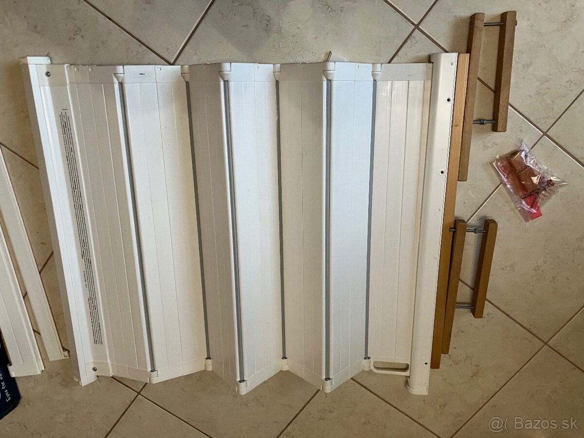 Zábrana BabyDan Guard Me lamelová 55-113 cm - samoskladacia