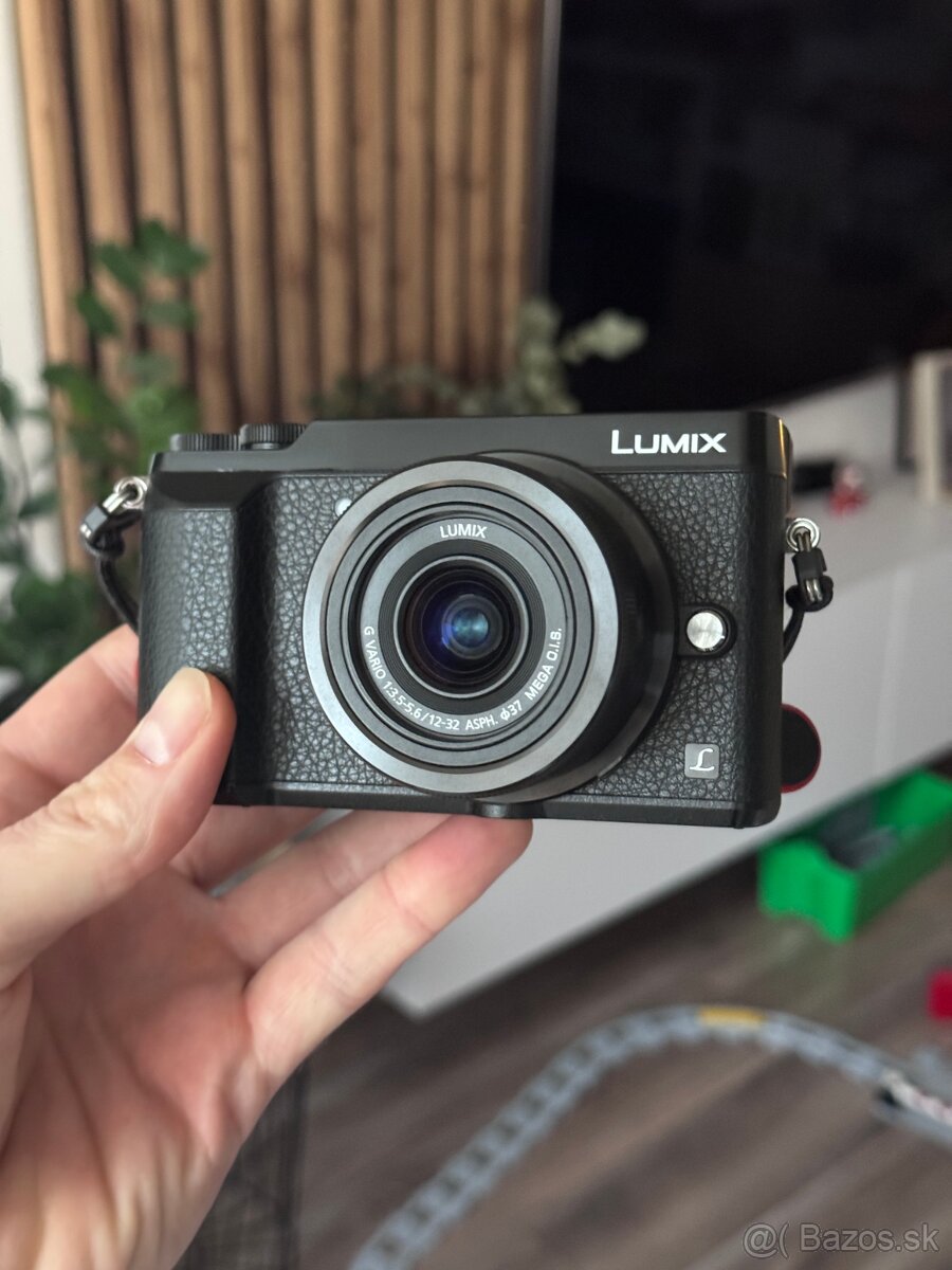 Lumix GX80 + G Vario 12-32mm f/3.5-5.6 ASPH Mega O.I.S.