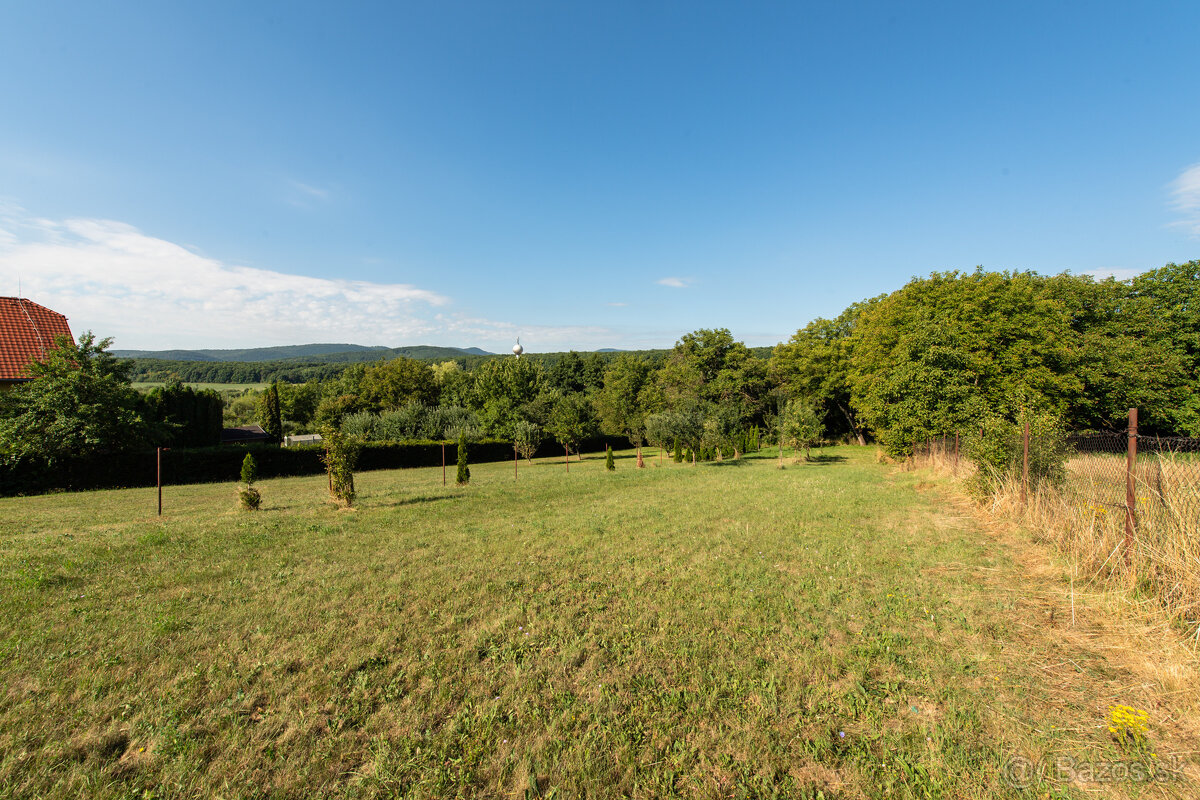 Na predaj stavebný pozemok 1197 m2 - Poproč, Košice - okolie
