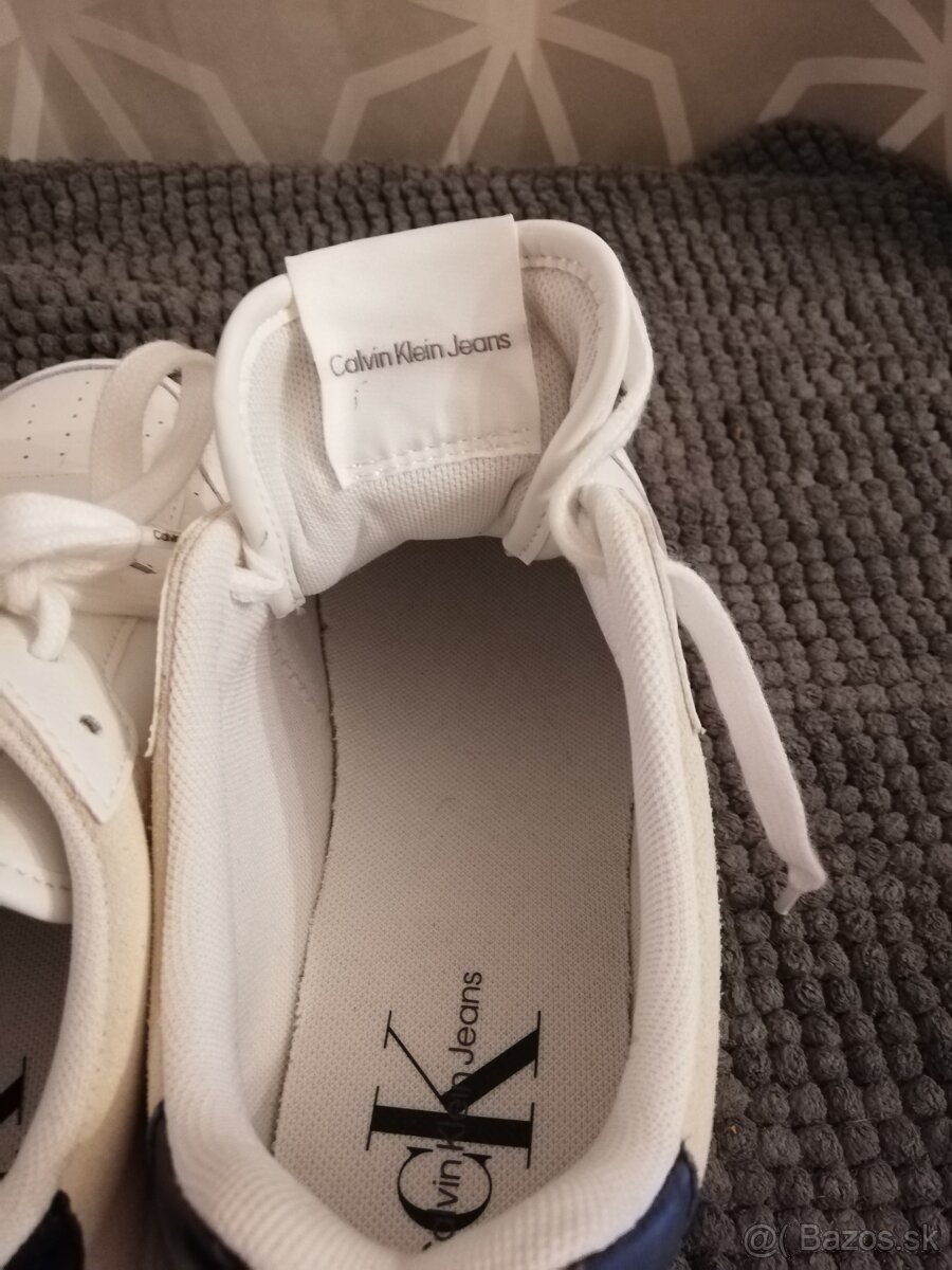 Calvin Klein tenisky 37