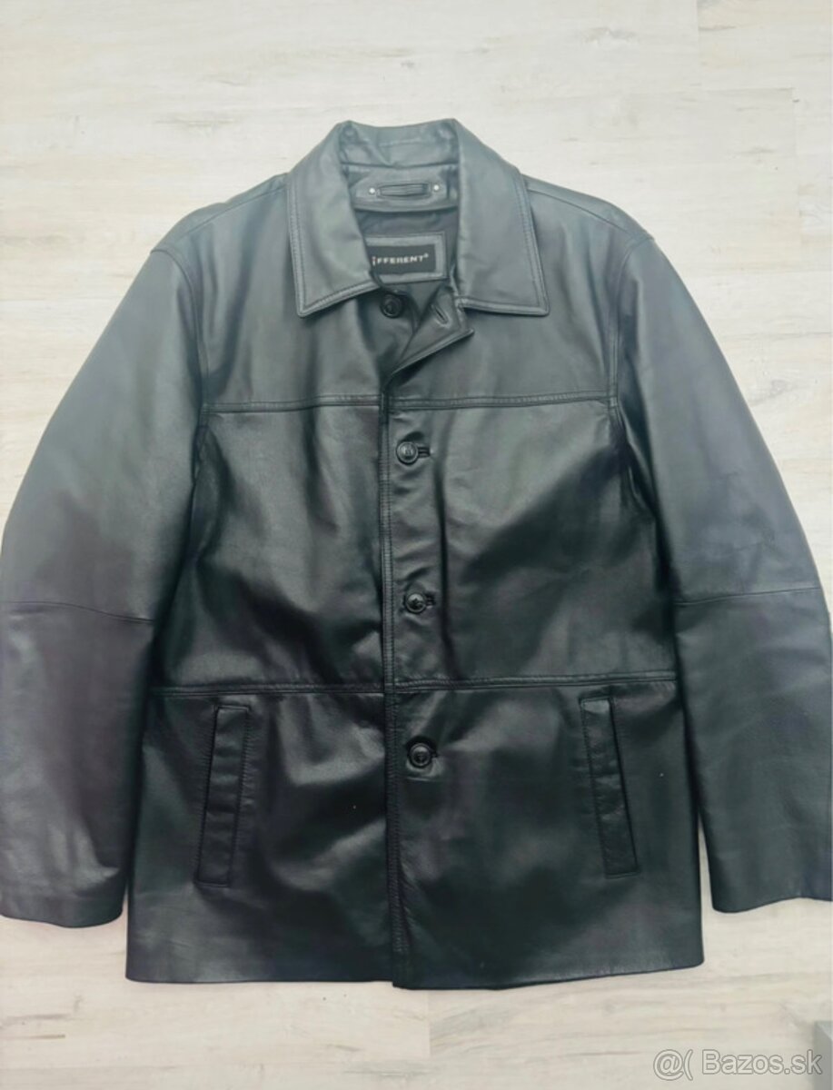 Kožená bunda/kabát Different