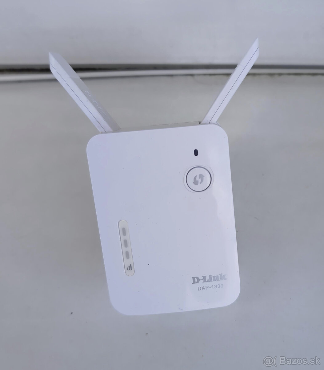 WiFi extendery D-Link N300 DAP-1330 a Zyxel WRE2206
