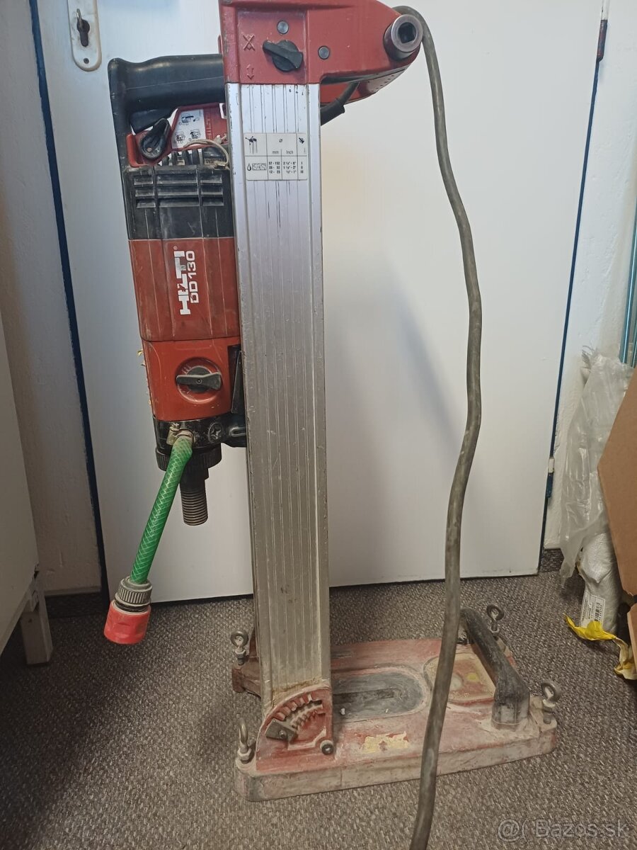Jadrová vŕtačka Hilti DD 130