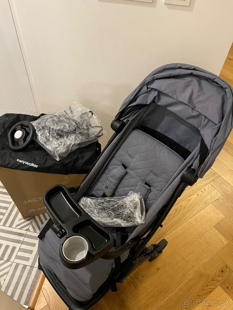 Kočík Easywalker Jackey s originálnym príslušenstvom
