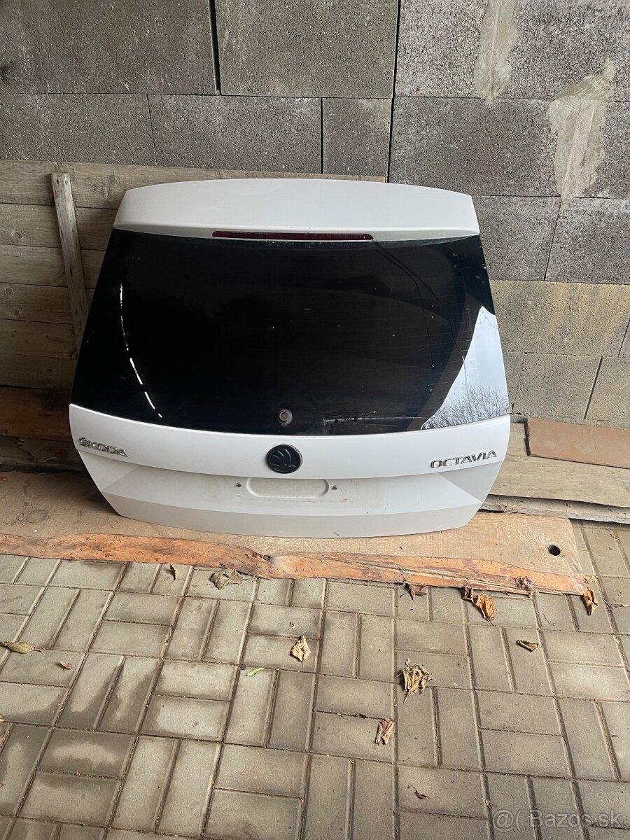 Kufrové dvere Škoda Octavia 3