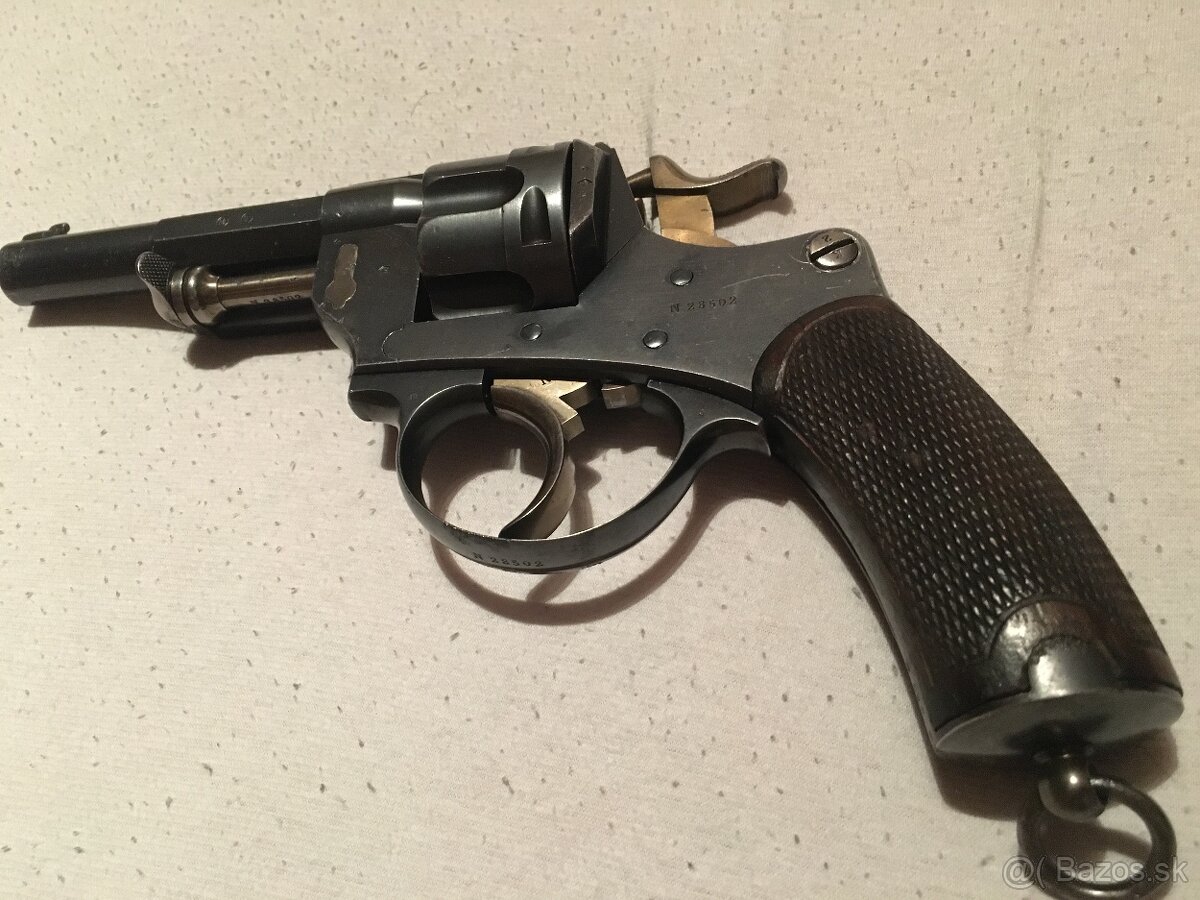 Francúzsky revolver Mass 74