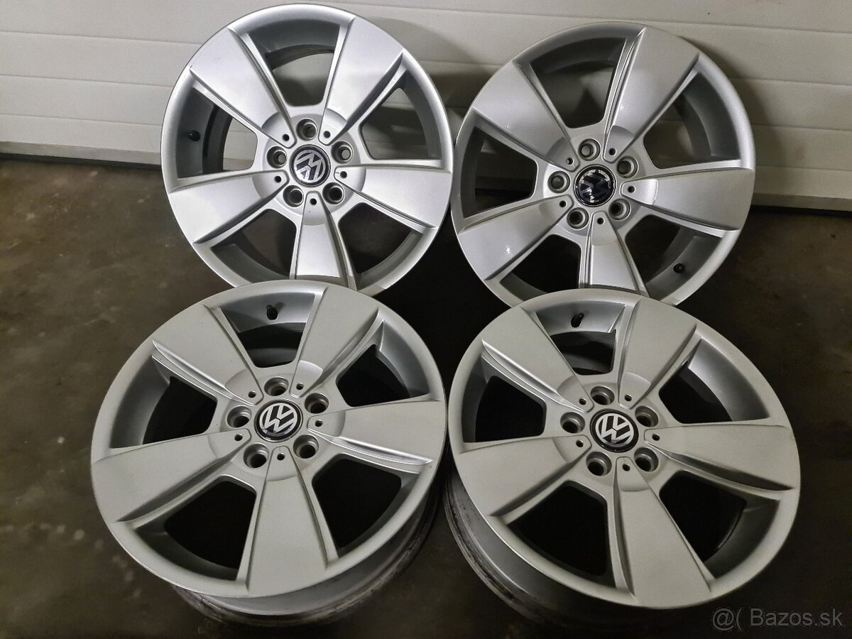 5X120 R18 BMW DISKY 8,0J ET45.