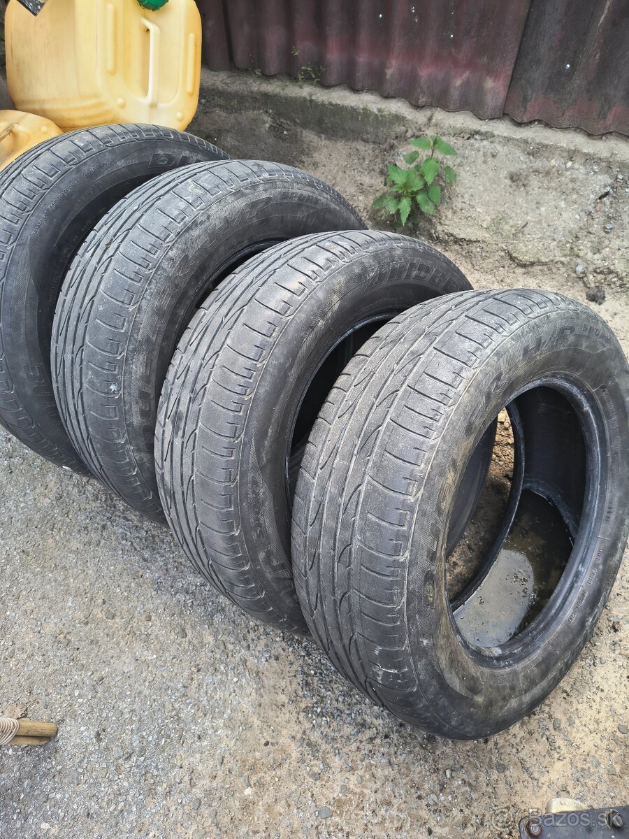 Predám pneumatiky 215/65 R16