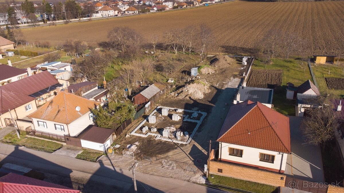NOVOSTAVBY ČEĽADINCE