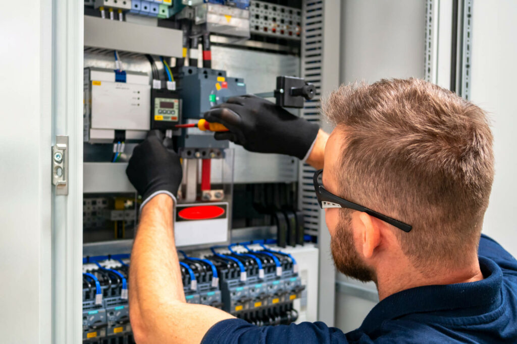 Elektrikár – Kompletné elektroinštalácie