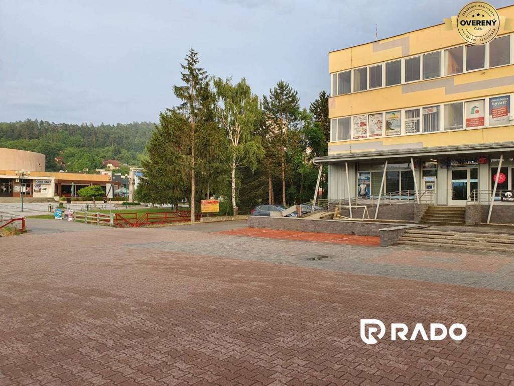 RADO | Na prenájom obchodný priestor o rozlohe 77 m2, v admi