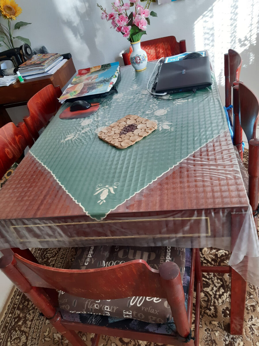 Predáme komplet sedaciu súpravu, zostavu (set).