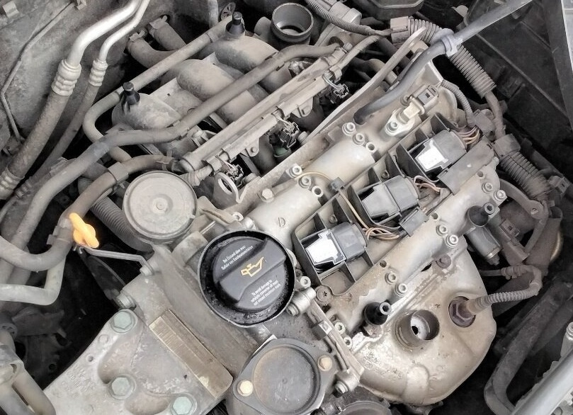 MOTOR AZQ Škoda Fabia 1.2 HTP MOTOR BMD DVERE a iné diely p