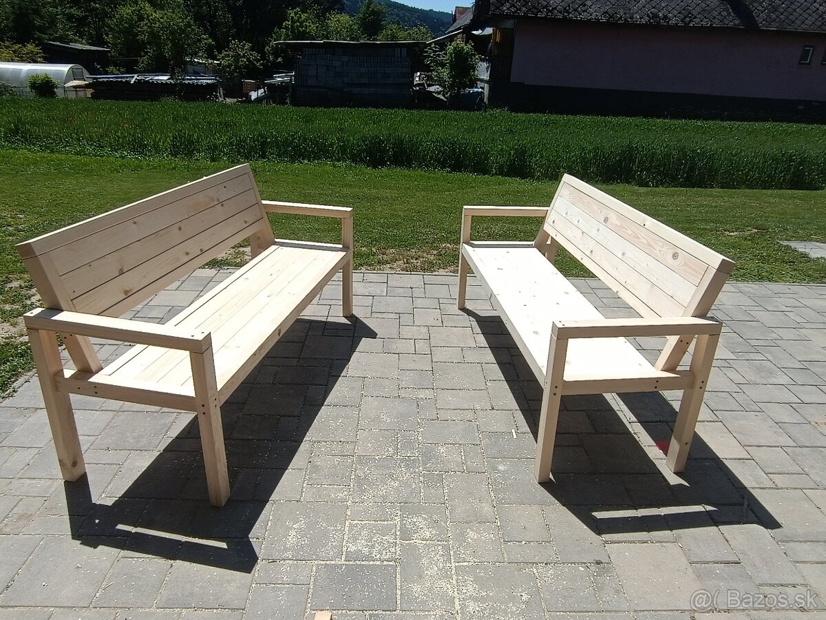 Záhradné sedenie