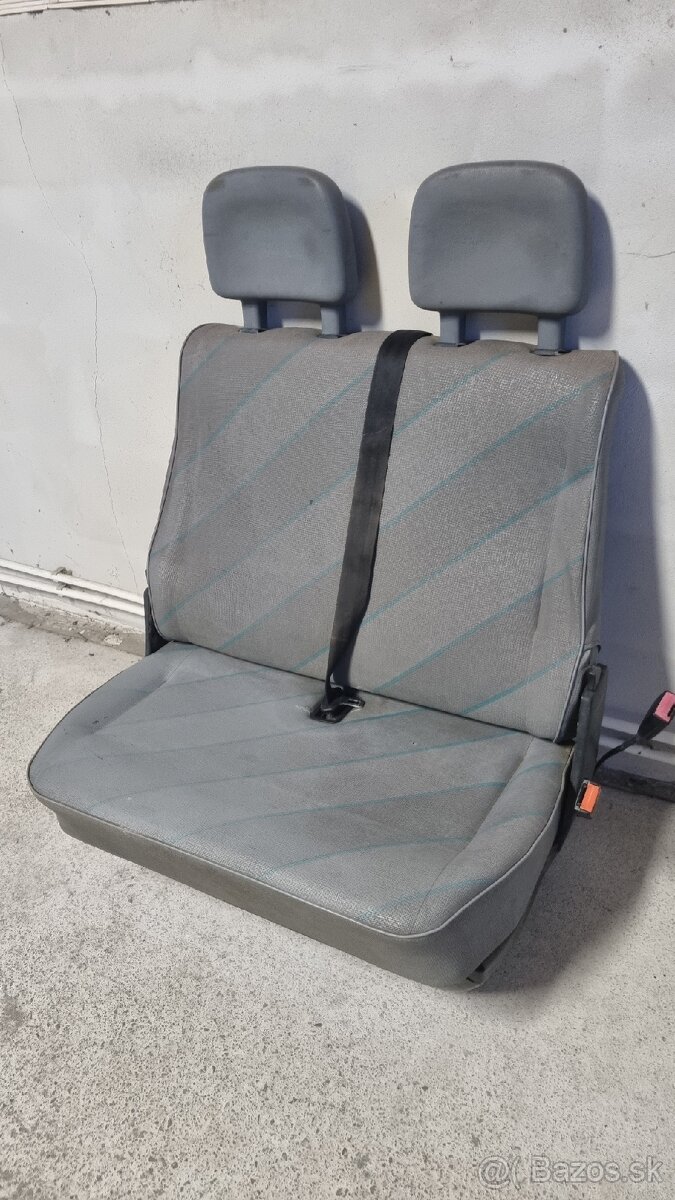 VW TRANSPORTER T4 SEDACKA