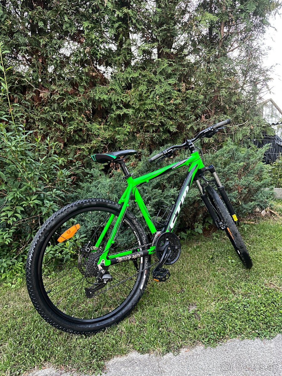 Predám horský bicykel CTM Terrano 3.0 – 19”, 26” kolesá