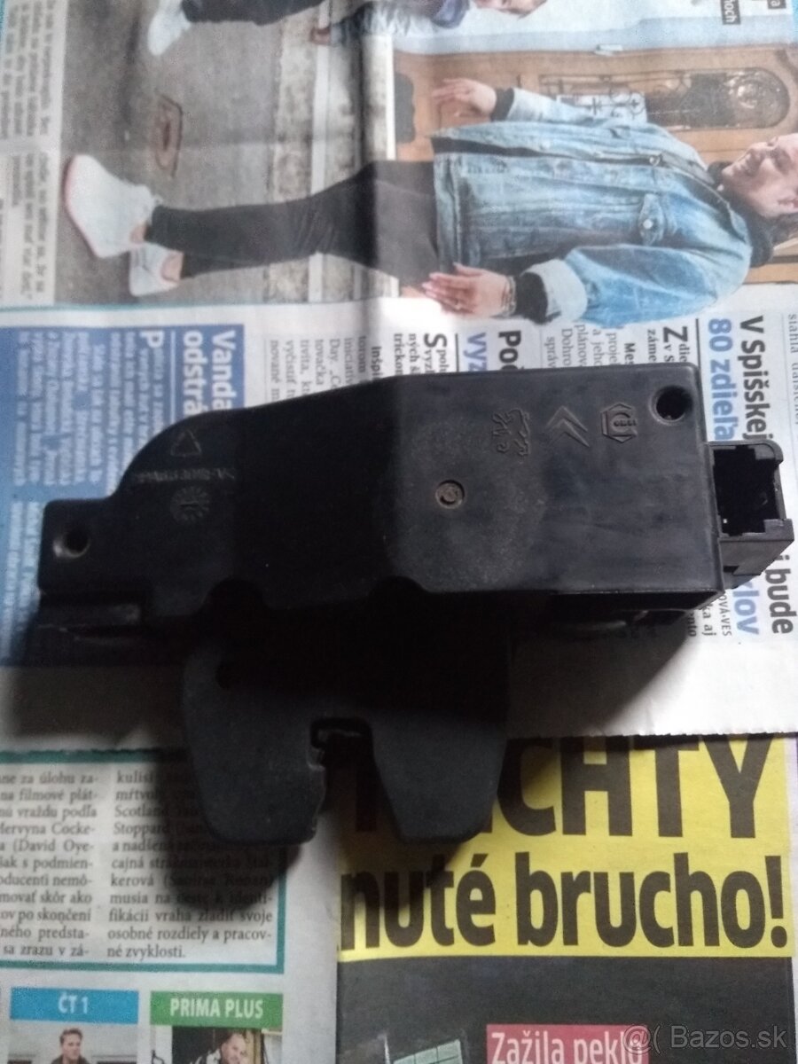 Predám zámok kufrovych dverí na C3.