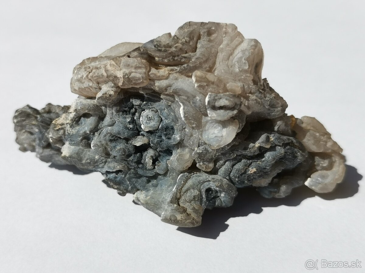 Mineral (chalcedón UV) (Čína)