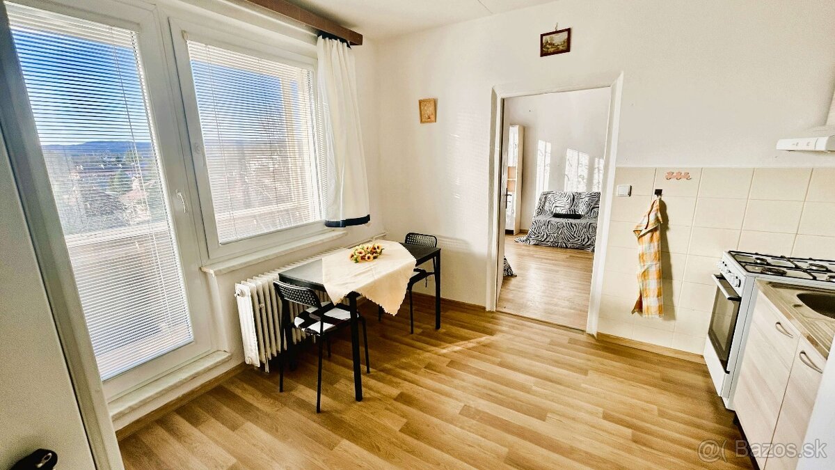 Zvolen, Štefánika – zrekonštr. 1-izb. byt, 2 balkóny, 38 m2