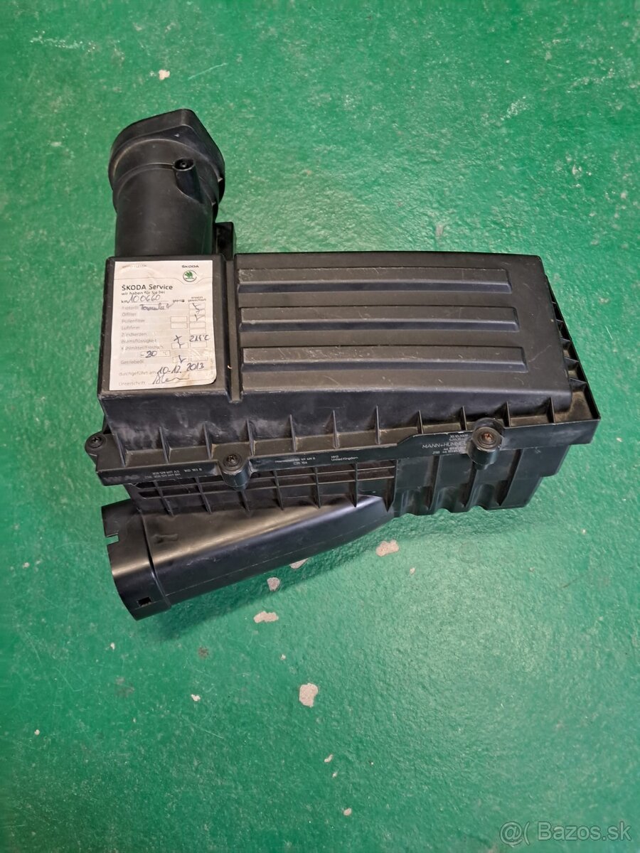 Vzduchový filter box octavia 2