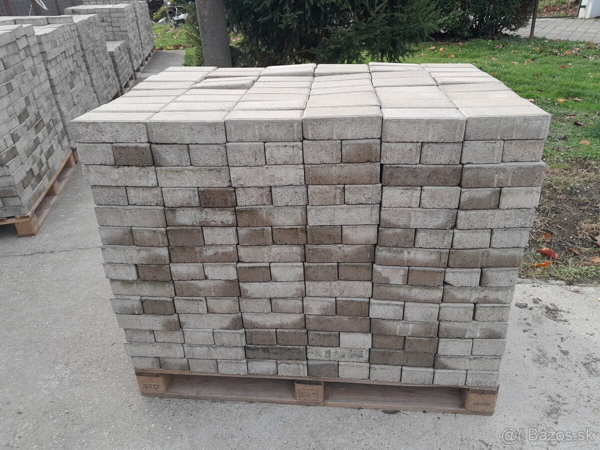 Zámková dlažba LEIER,sivá