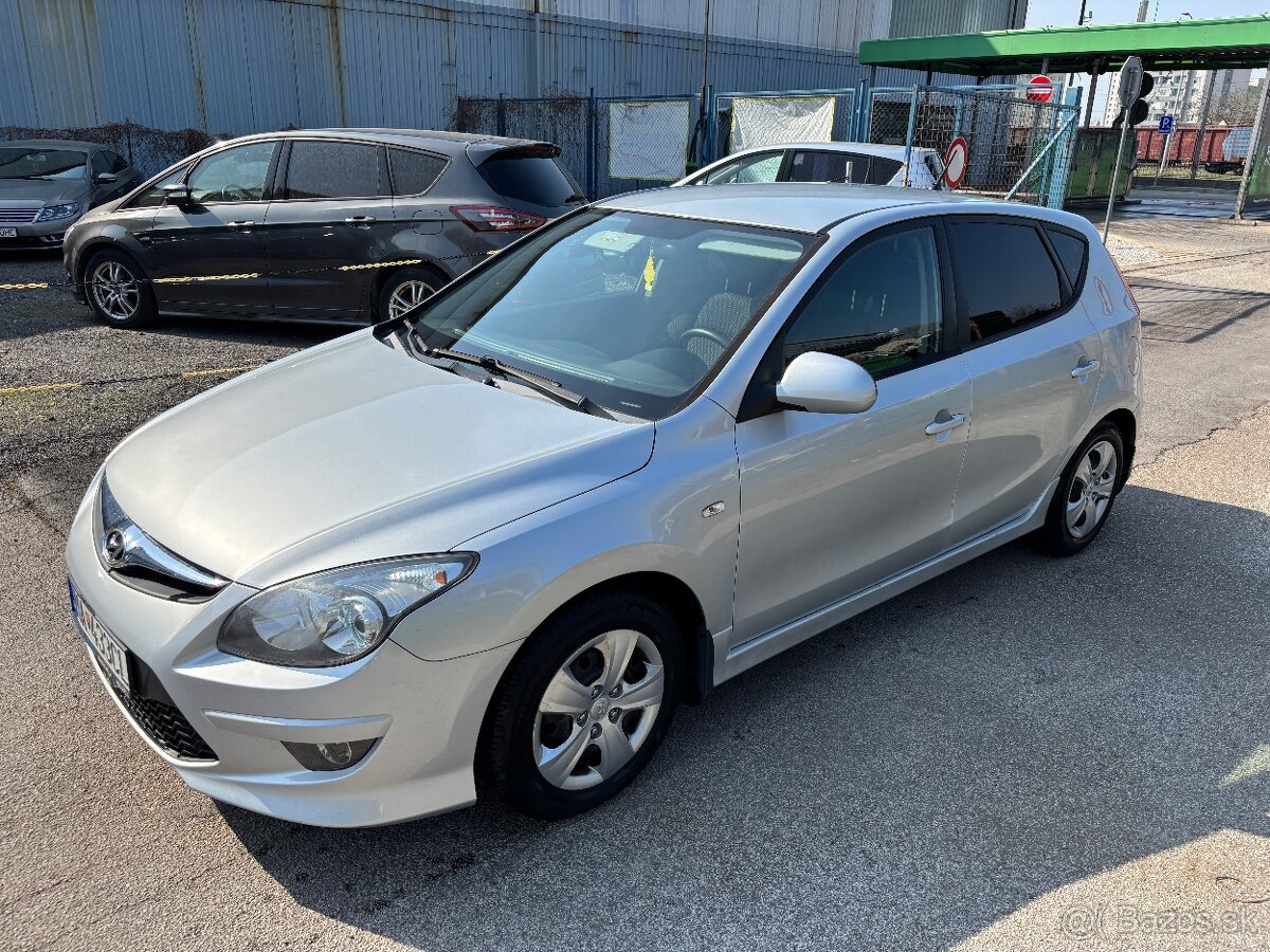 Hyundai i30,1.4 cvvt,M5
