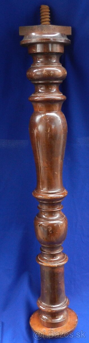 Starožitný stĺp drevený hnedý Ludvík XIV