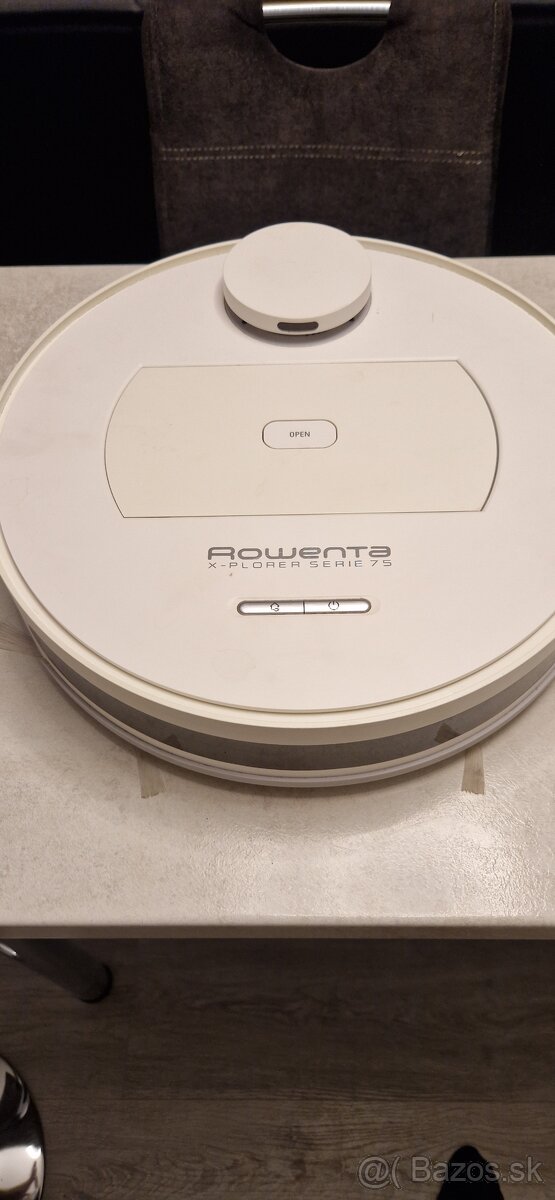 Predám roboticky vysavac Rowenta 7687.