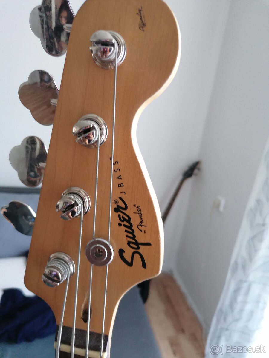 Predam bass guitar sguier fender