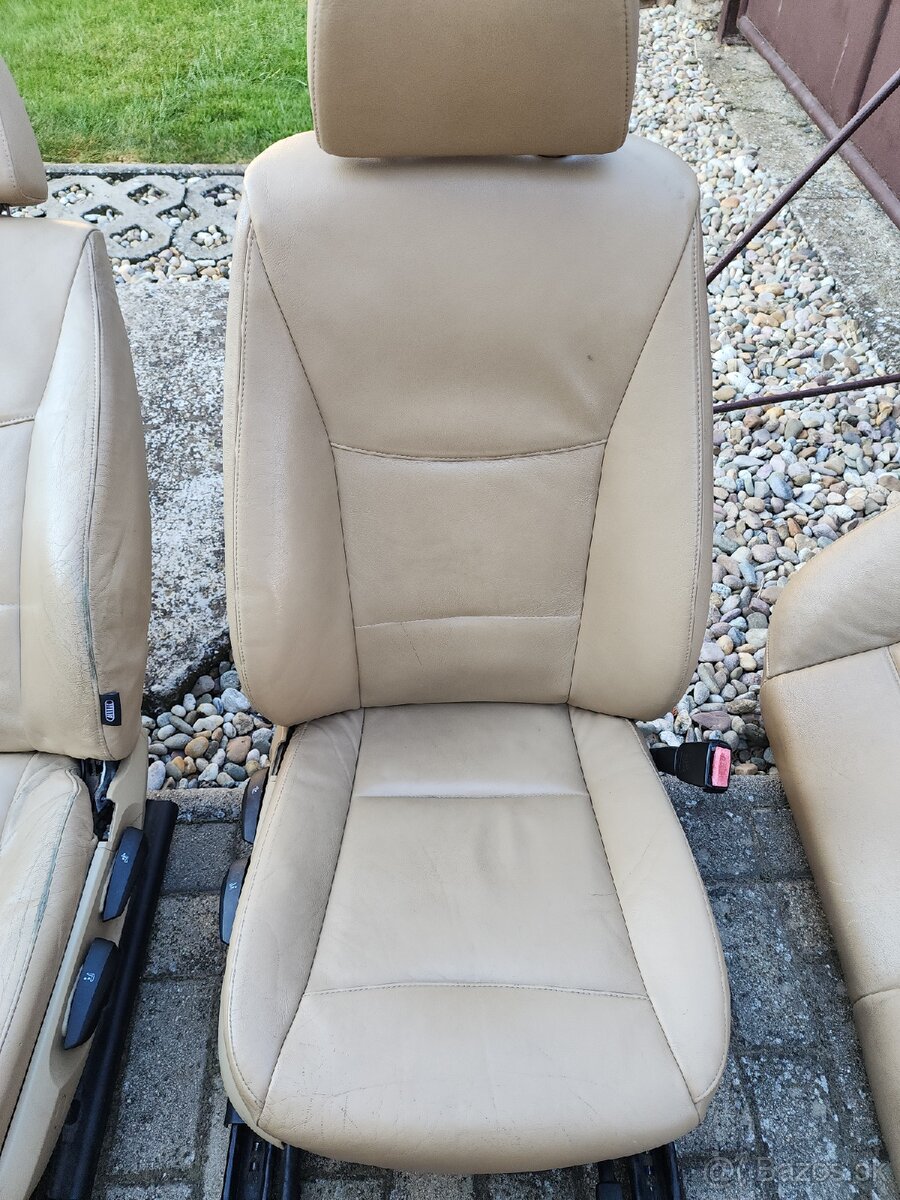 BMW e91 sedadlá
