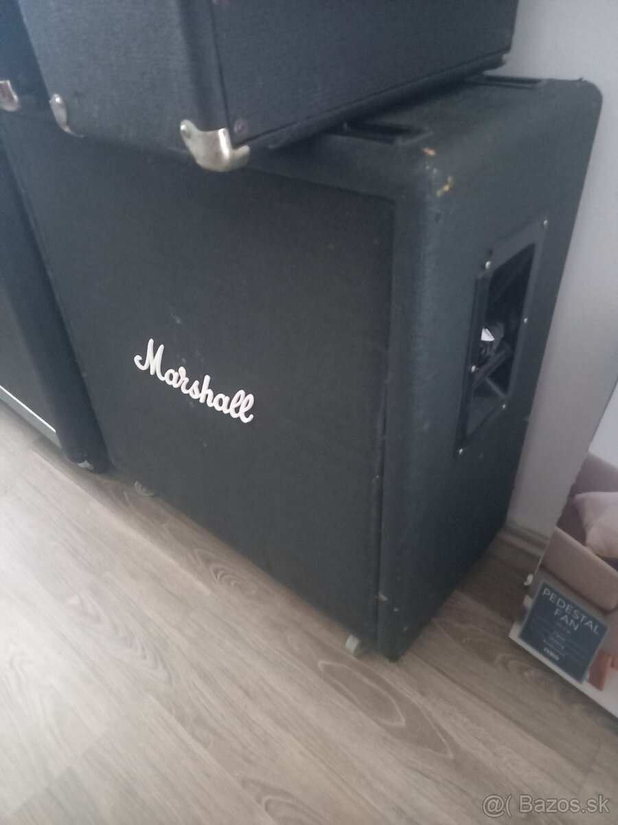 Prázdny box Marshall
