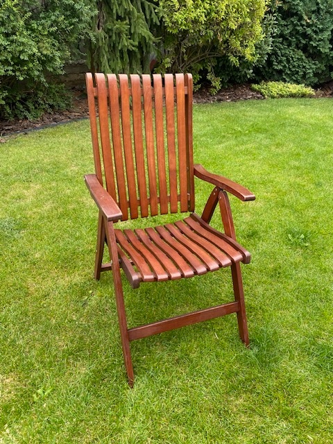 Záhradné drevené polohovacie a skladacie stoličky - 4ks