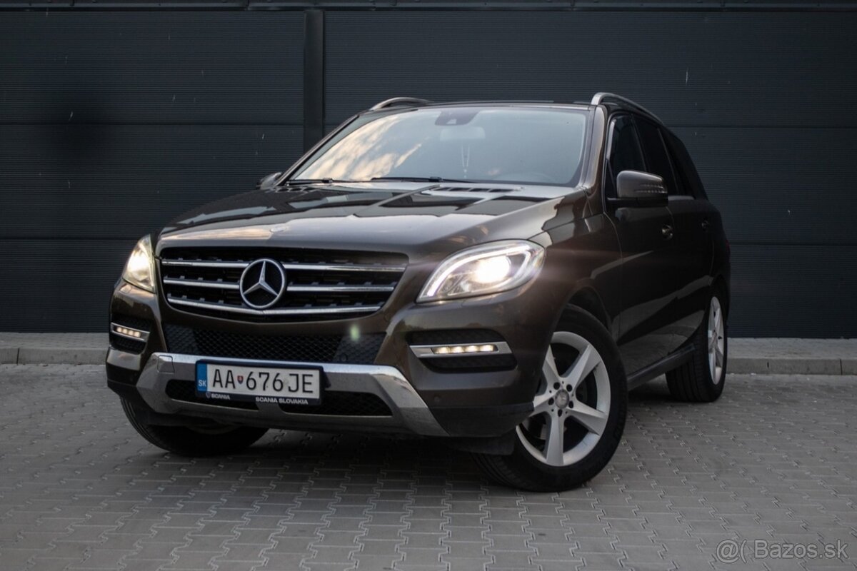 Mercedes-Benz ML 350 BlueTEC 4Matic (2015).