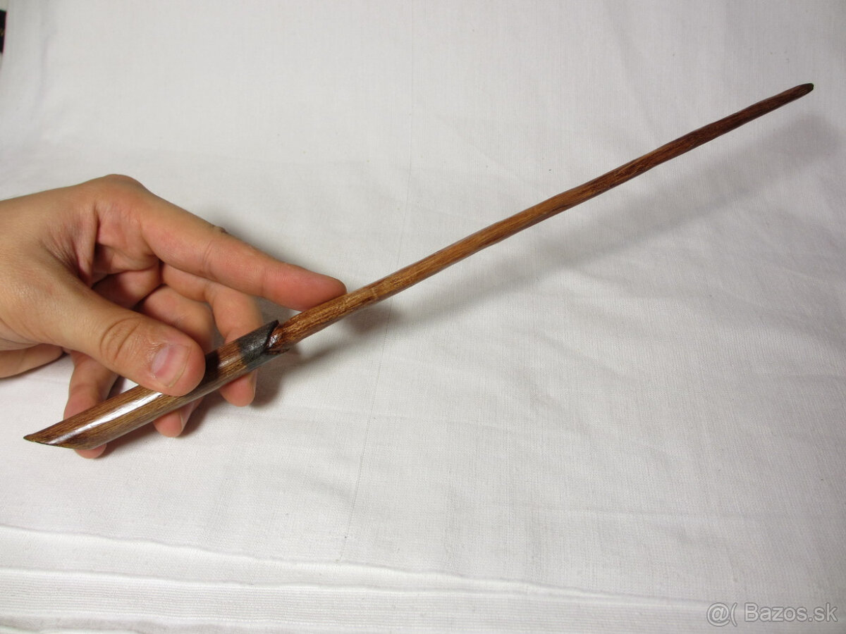 Predam Mlok Newt Scamander prútik - Fantastické zvery film