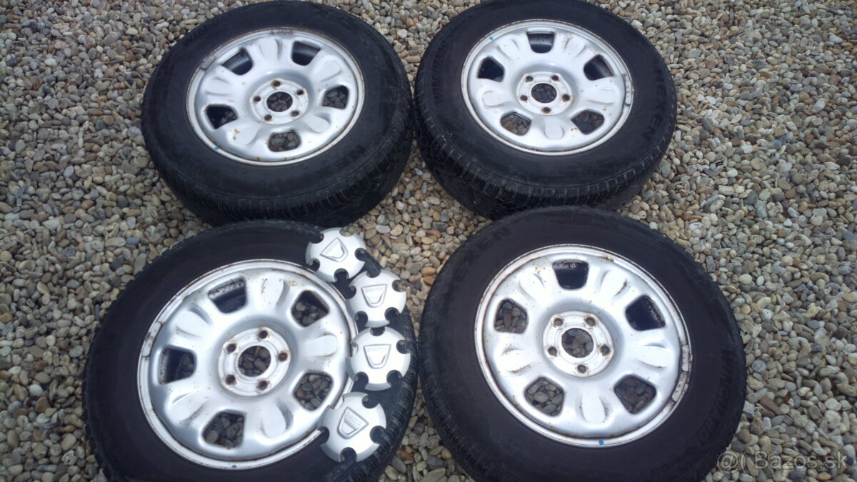 Kolesá zimné Dacia Duster 2015 rozmer 215/65 R16 98H