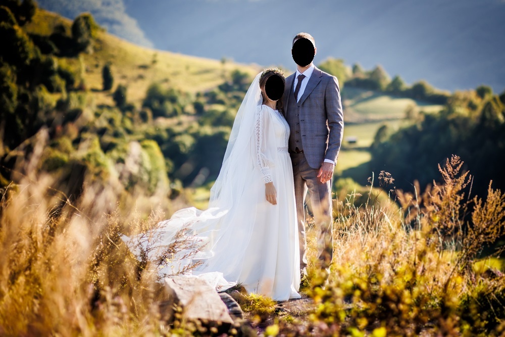 Predám svadobné šaty veľ. S - 166cm/53kg