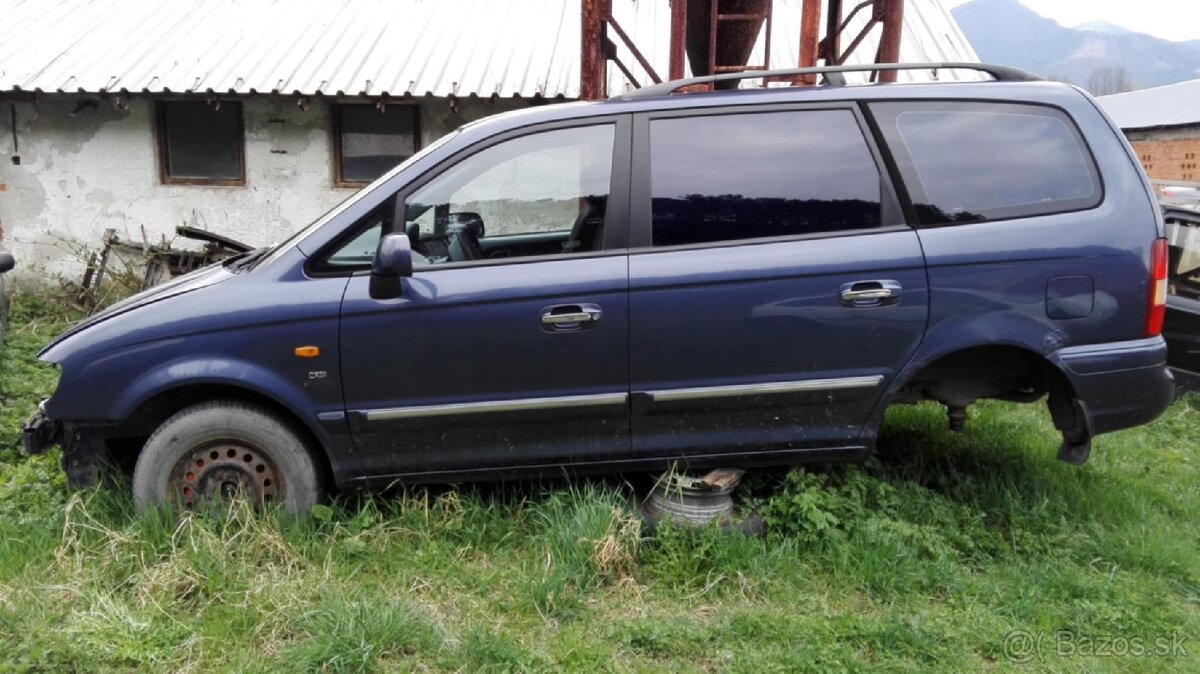 Rozpredám Hyundai Trajet 2,0 CRDI