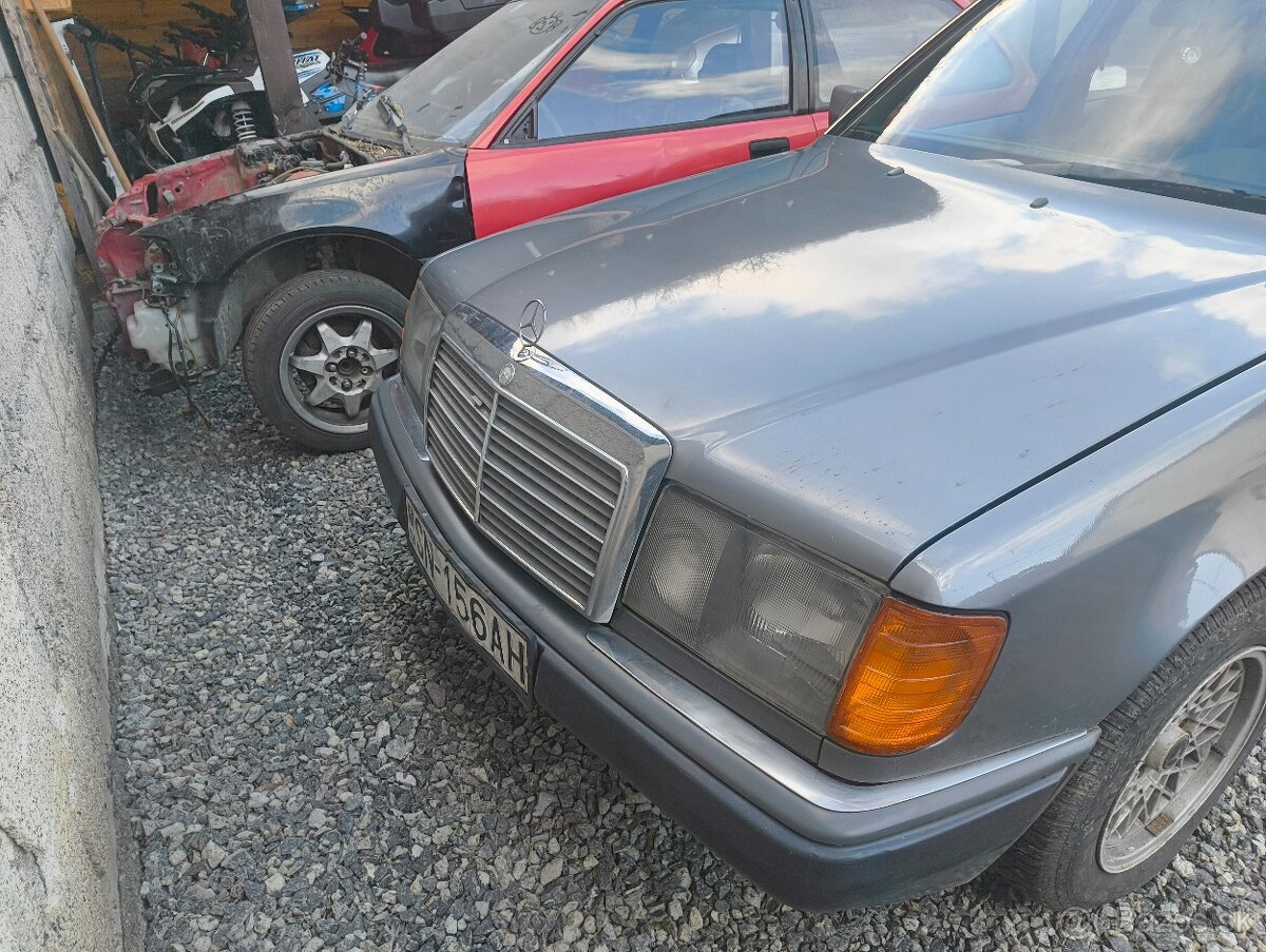 Mercedes C200D,Typ 124.120 = Mercedes-Benz W124 200D (OM601)